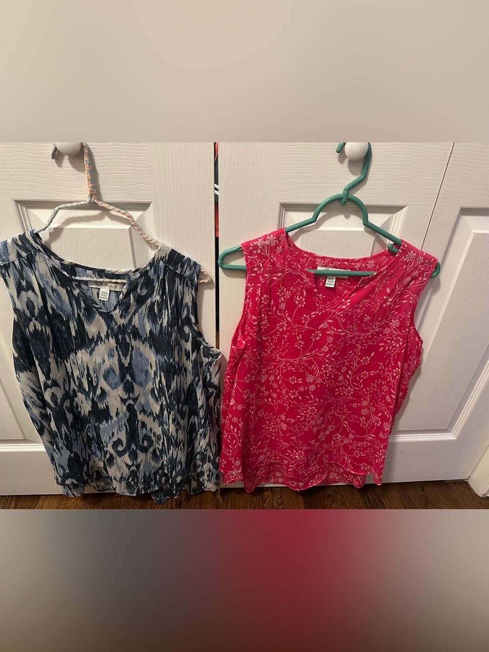 Women’s Sleeveless Shell Tops - Christina B -NWOT